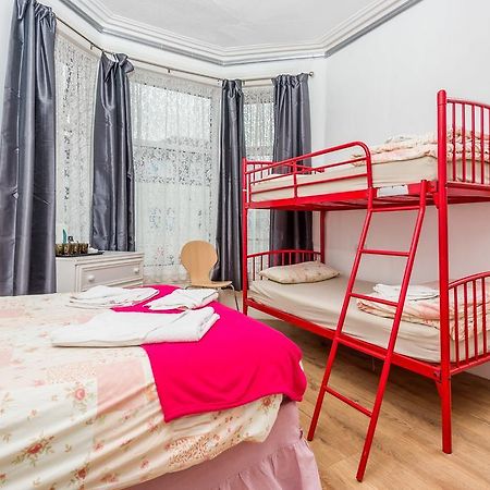 Uk Travel & Hospitality Ltd Ta Canberra Hotel Blackpool Dış mekan fotoğraf
