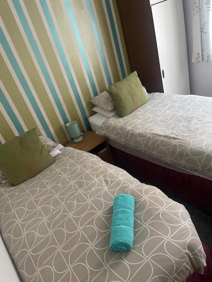 Uk Travel & Hospitality Ltd Ta Canberra Hotel Blackpool Dış mekan fotoğraf