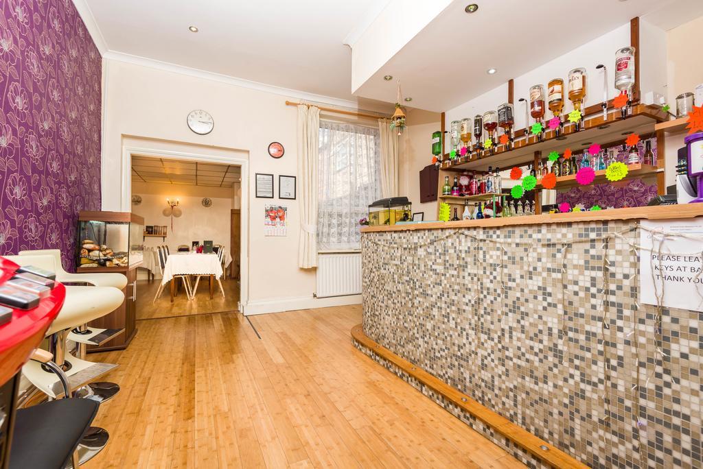 Uk Travel & Hospitality Ltd Ta Canberra Hotel Blackpool Dış mekan fotoğraf