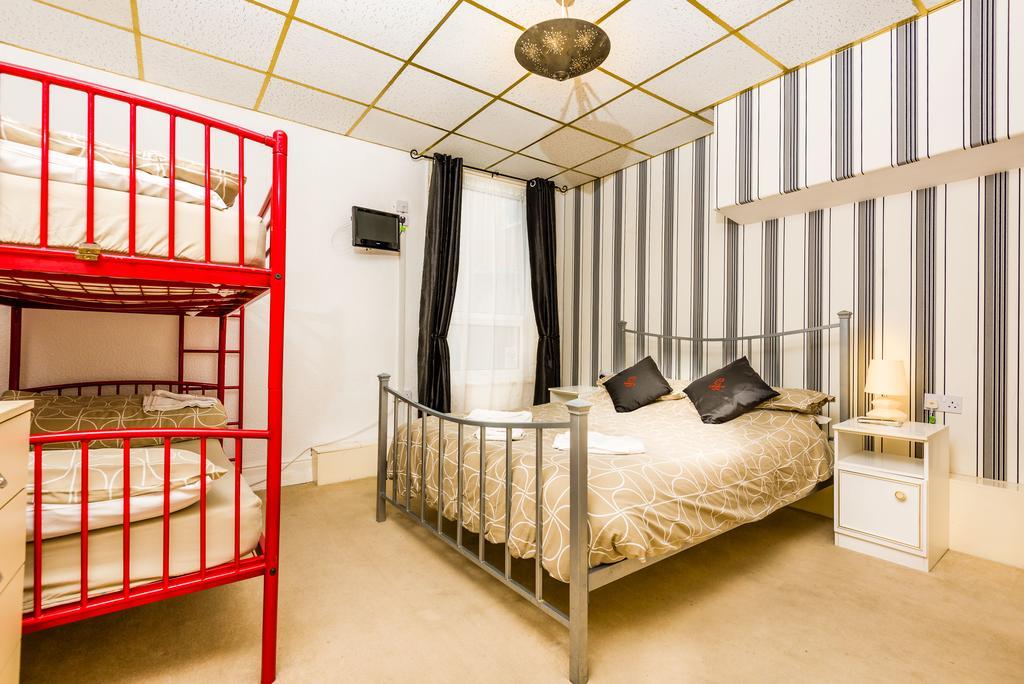 Uk Travel & Hospitality Ltd Ta Canberra Hotel Blackpool Dış mekan fotoğraf