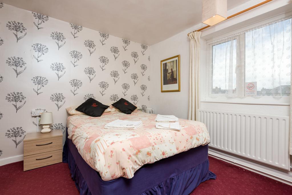 Uk Travel & Hospitality Ltd Ta Canberra Hotel Blackpool Dış mekan fotoğraf