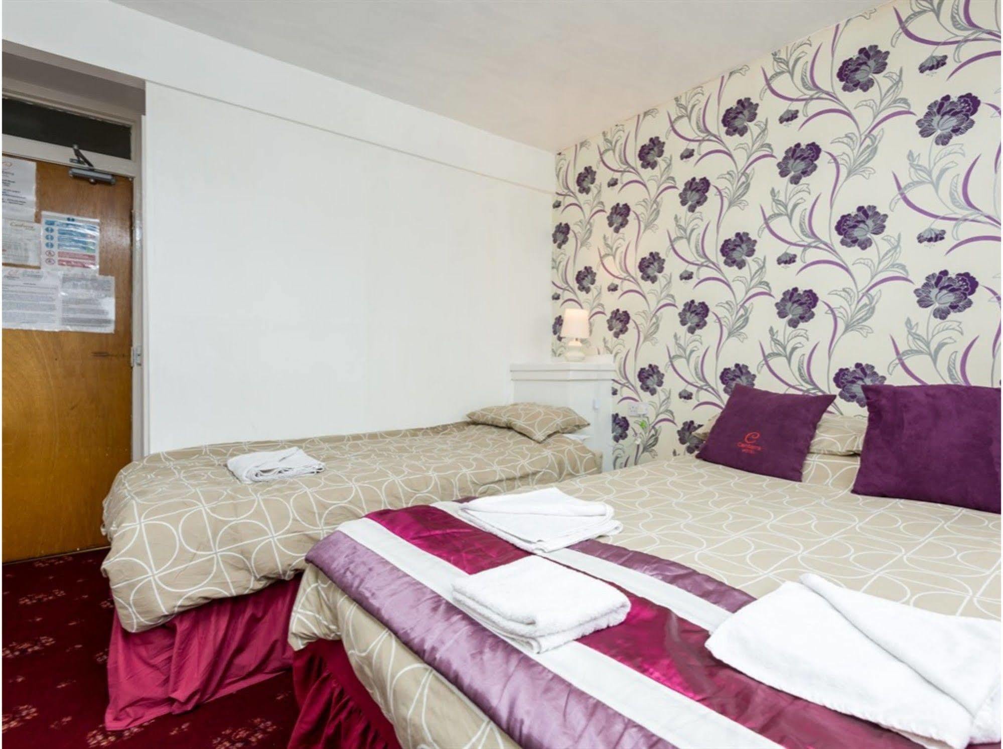 Uk Travel & Hospitality Ltd Ta Canberra Hotel Blackpool Dış mekan fotoğraf